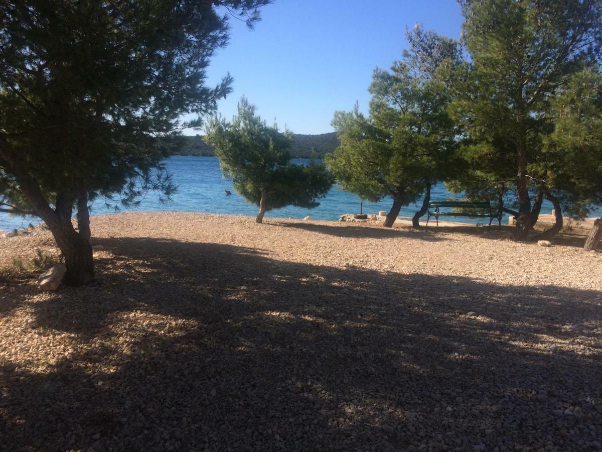 Apartments Maslina Zaboric Εξωτερικό φωτογραφία